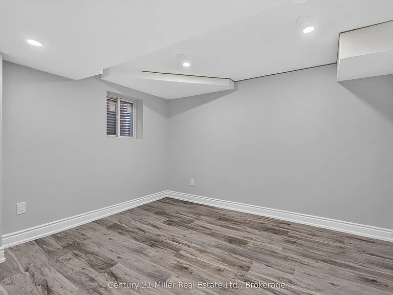 1162 Avondale Dr — Photo 32