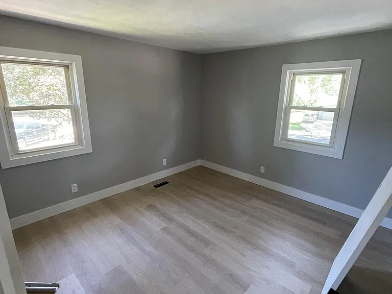 903 Chelsea Pl — Photo 9