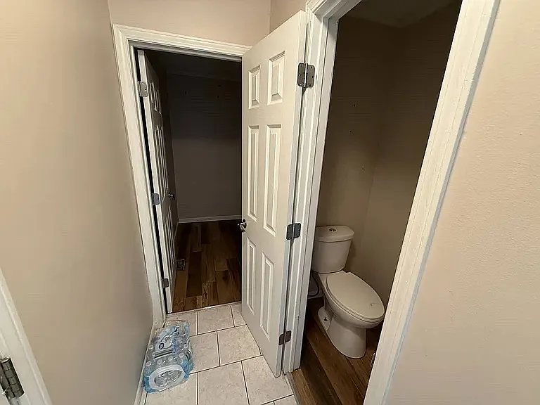 6675 Winbarr Way — Photo 5