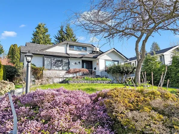 1921 Fulton Ave, West Vancouver, BC V7V 1T2