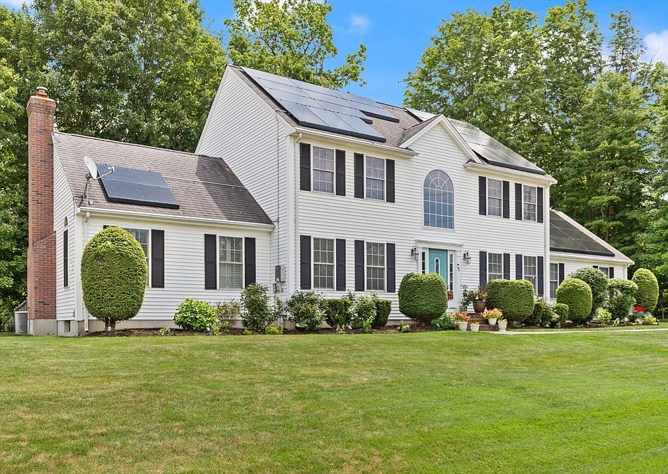 1st image of 1 Dogwood Ln