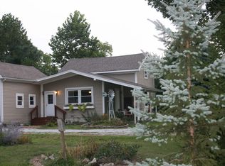 7927 N County Line Rd W, Churubusco, IN 46723