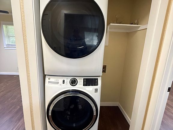 3rd image of 205 N Florene St #B