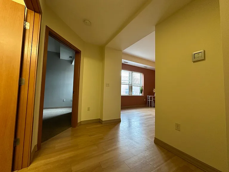 Abbott Apartments — Photo 23