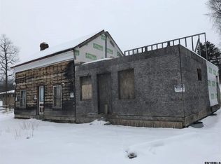 9 Brady Ln, Eagle bridge, NY 12057