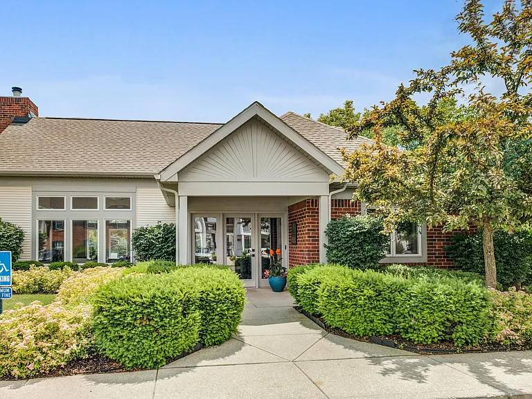 Welcoming Leasing Center