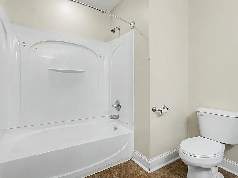 115 SE Cutters Gap — Photo 13