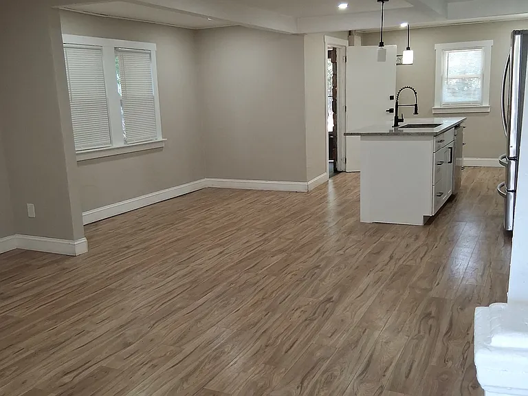 1628 Murchison Rd — Photo 6