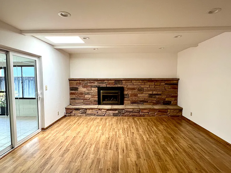3708 Mauney Ct — Photo 5