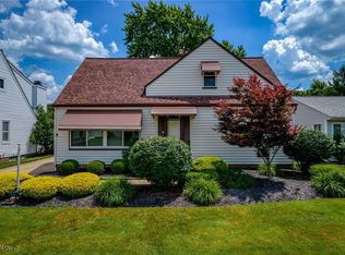 1681 Hawthorne Dr, Mayfield Heights, OH