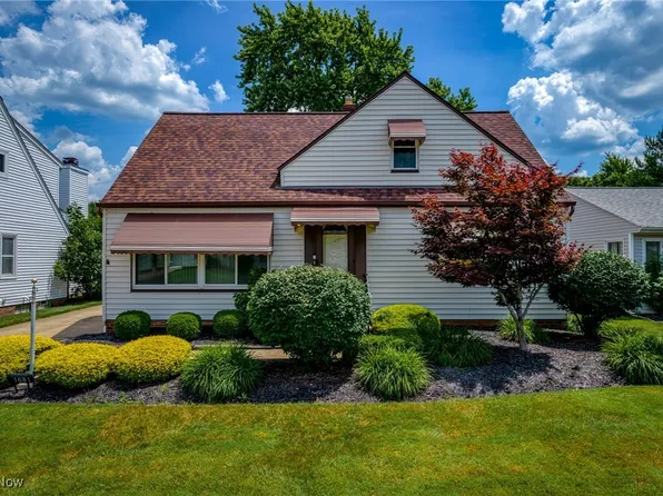 1681 Hawthorne Dr, Mayfield Heights, OH 44124