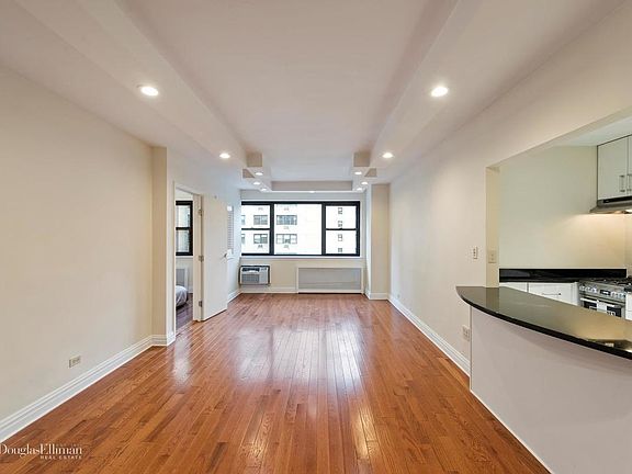 3rd image of 351 E 57th St #11C