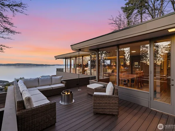 2103 Steilacoom Boulevard, Steilacoom, WA 98388