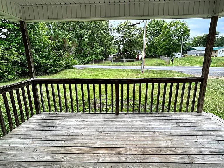 108 Biltford Ave — Photo 9