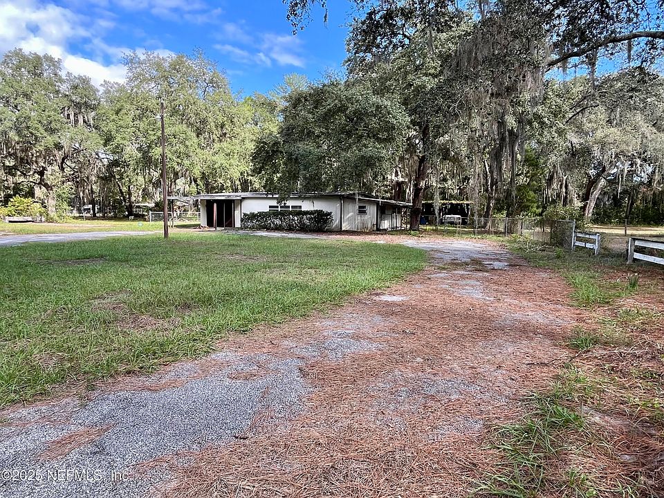 1st image of 104 ANDERSON Drive