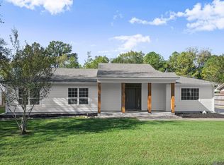 14042 Woodland Ridge Ave, Baton Rouge, LA 70816