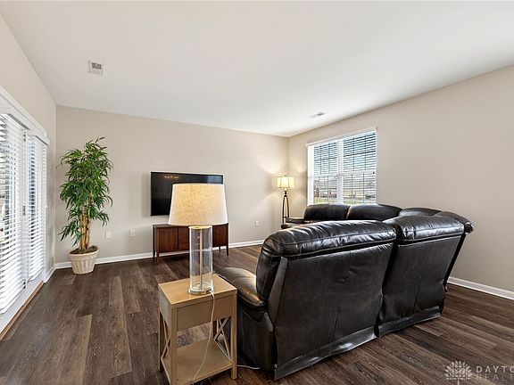 5th image of 9080 Waterway Ct