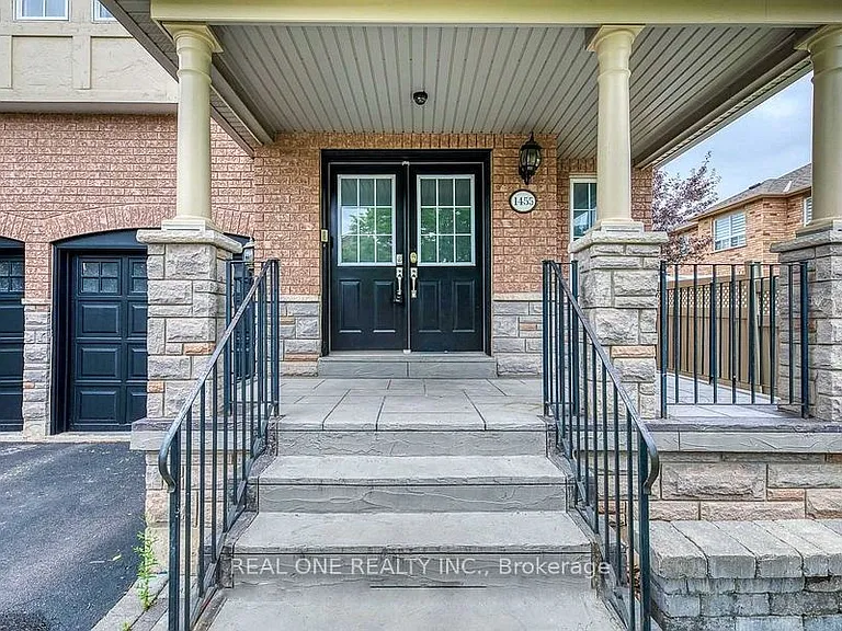 1455 Liverpool St — Photo 2
