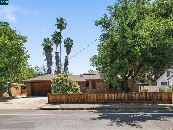 1616 Ayers Rd, Concord, CA 94521