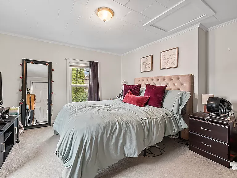 2 bed, 1.5 bath, $2,200 — Photo 4