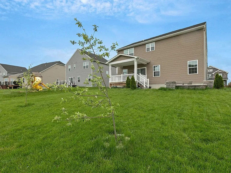 4613 Kelly Ct — Photo 5