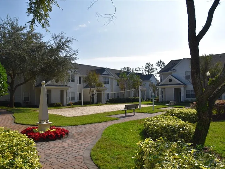 225 Southern Pecan Cir #205 — Photo 24