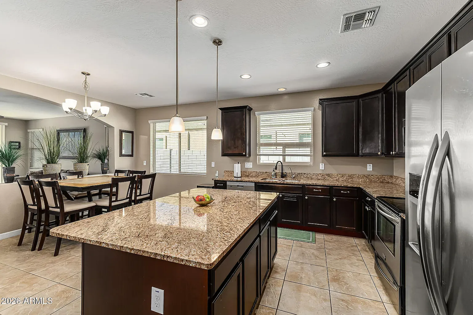 5 bed, 2222 sqft, $2,650 — Photo 3