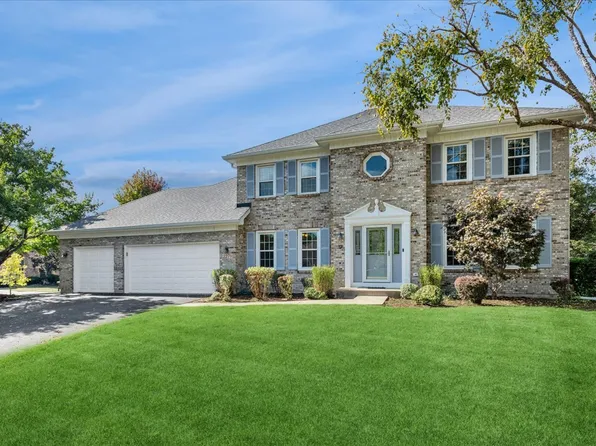 2279 Kaskaskia Ct, Naperville, IL 60565