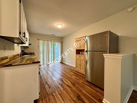 4th image of 8740 Millard Lee Ln #8742