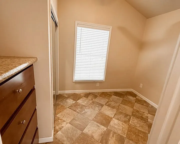 2211 Ashberry Ave #21 — Photo 9