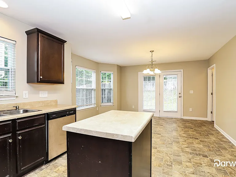 2713 Wild Poplar Way — Photo 5