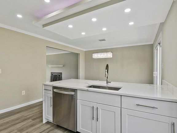 4th image of 12795 Tumbling Brook Ln