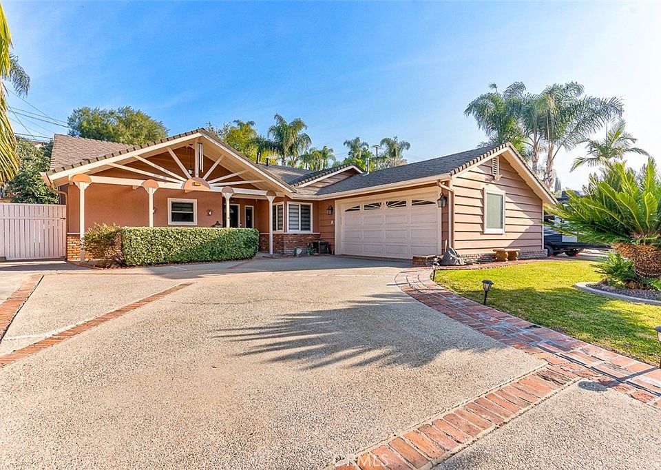 1st image of 12846 Larrylyn Dr