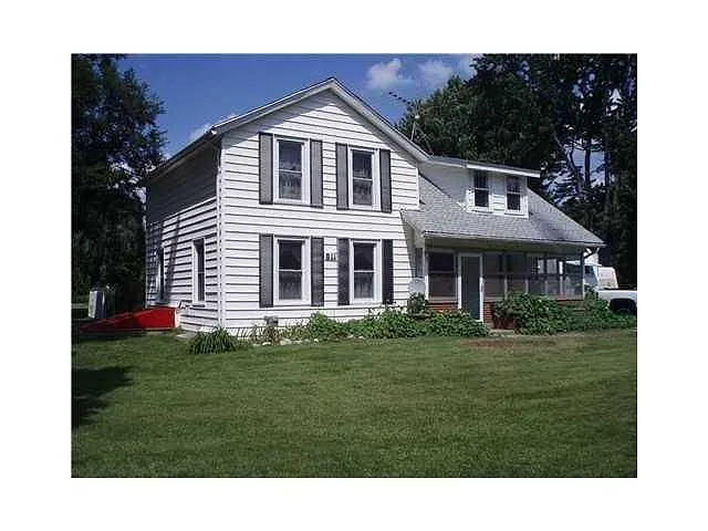 511 Looking Glass Ave photo 1