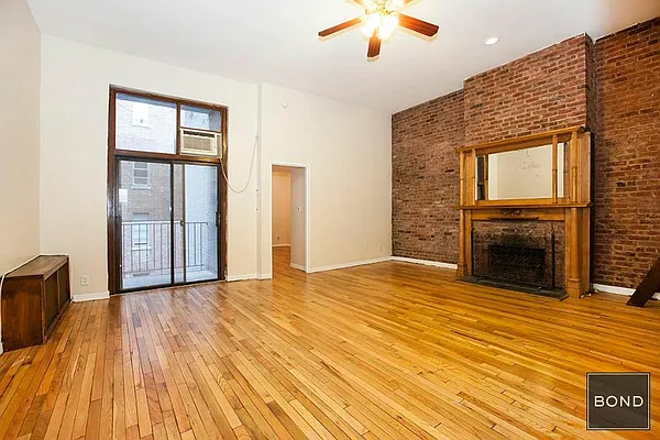 Rented by Bond New York | media 16