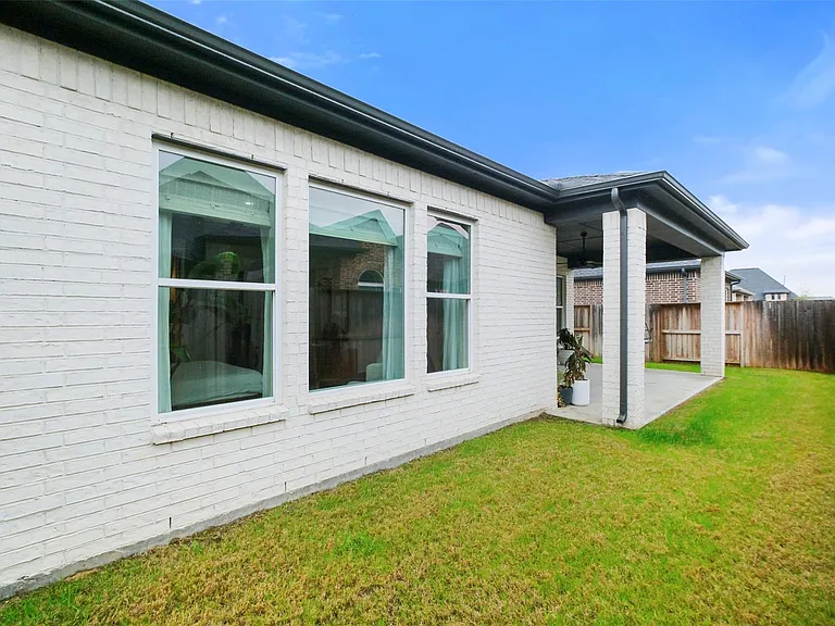 2310 Precision Ln — Photo 45