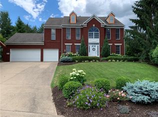 2764 Chalford Cir NW, North Canton, OH 44720