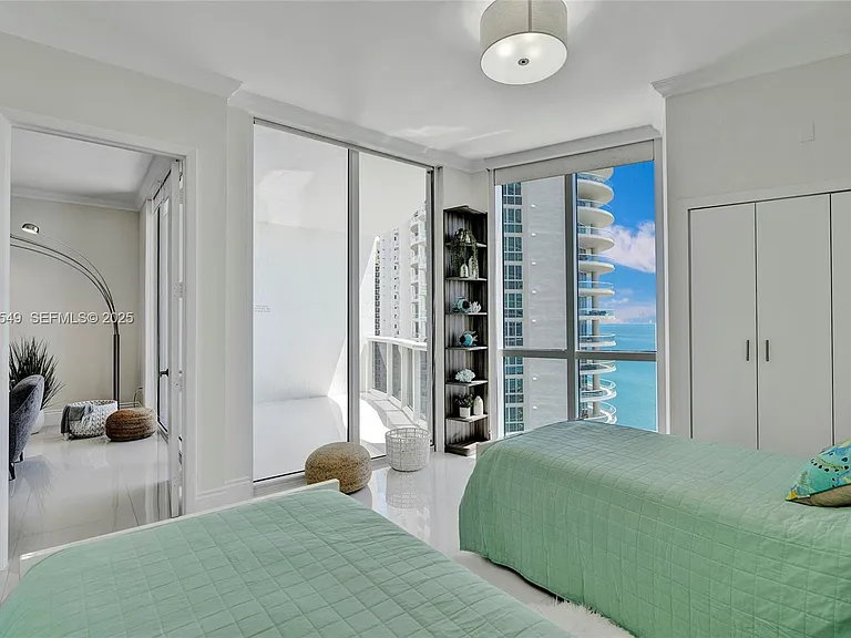 16001 Collins Ave #1604 — Photo 32