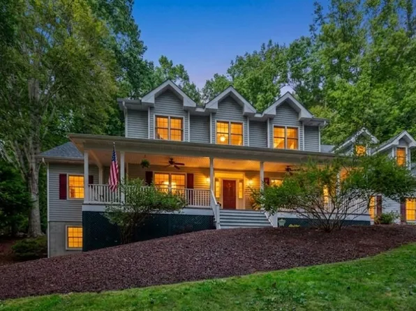 6601 Colchester Rd, Clifton, VA 20124