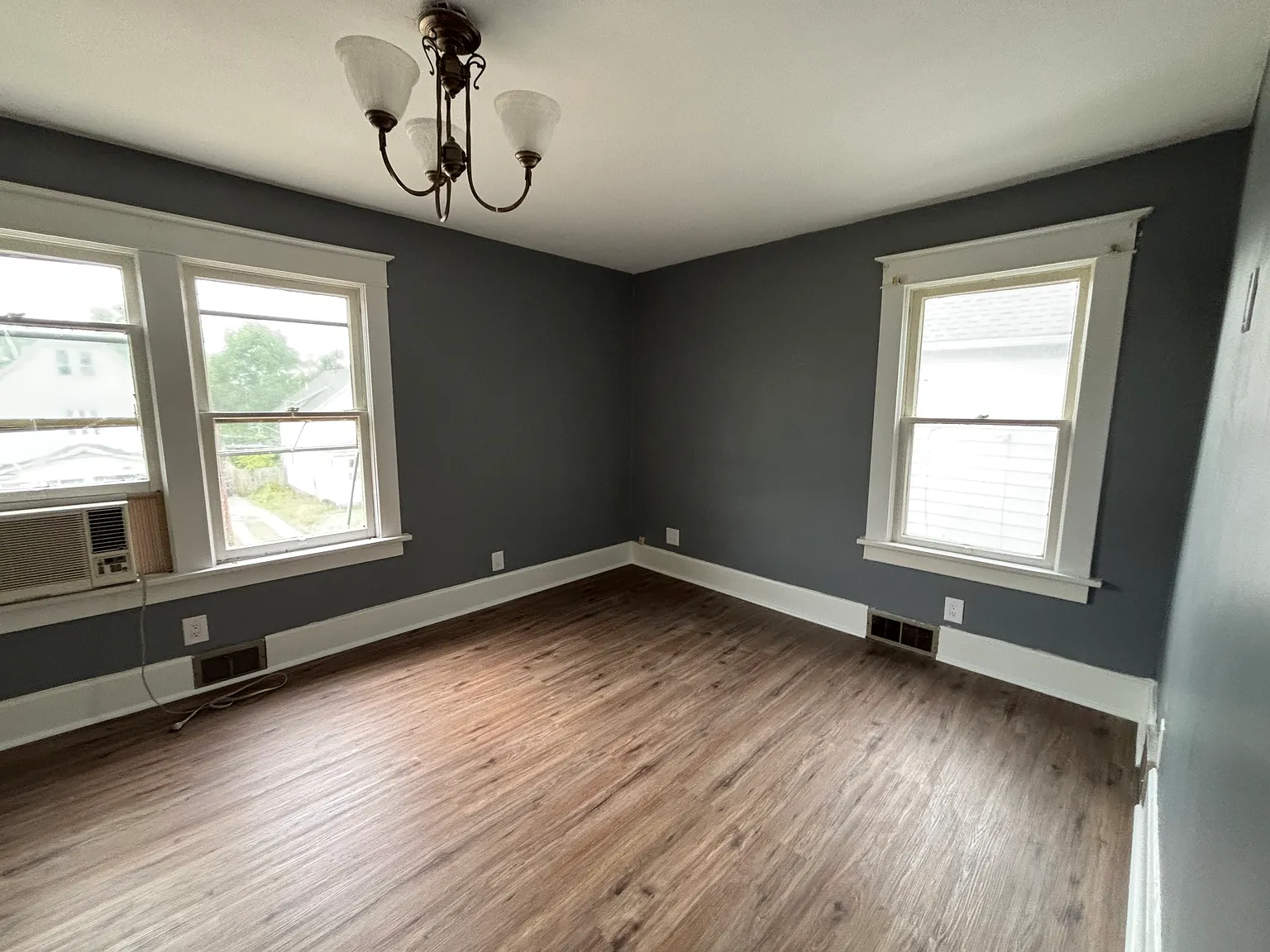 2 bed, 1120 sqft, $1,200 — Photo 2
