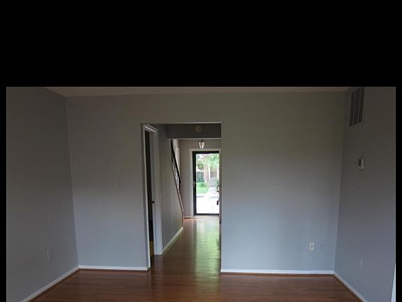 2nd image of 10261 Friendship Ct