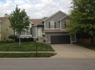 1004 N Crest Dr, Olathe, KS 66061