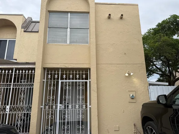 3860 W 11th Ln, Hialeah, FL 33012