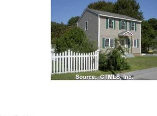 11 Spring St, Gales Ferry, CT 06335