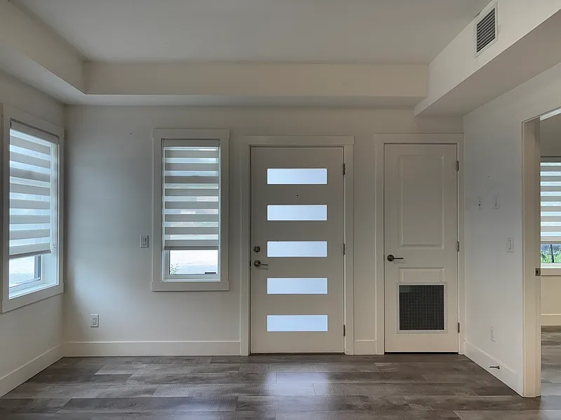 320 Mills Rd — Photo 4