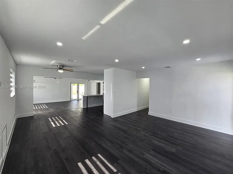 11984 SW 195th St — Photo 4