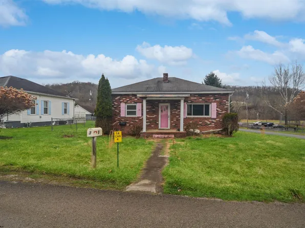 4 Canary St, Worthington, WV 26591