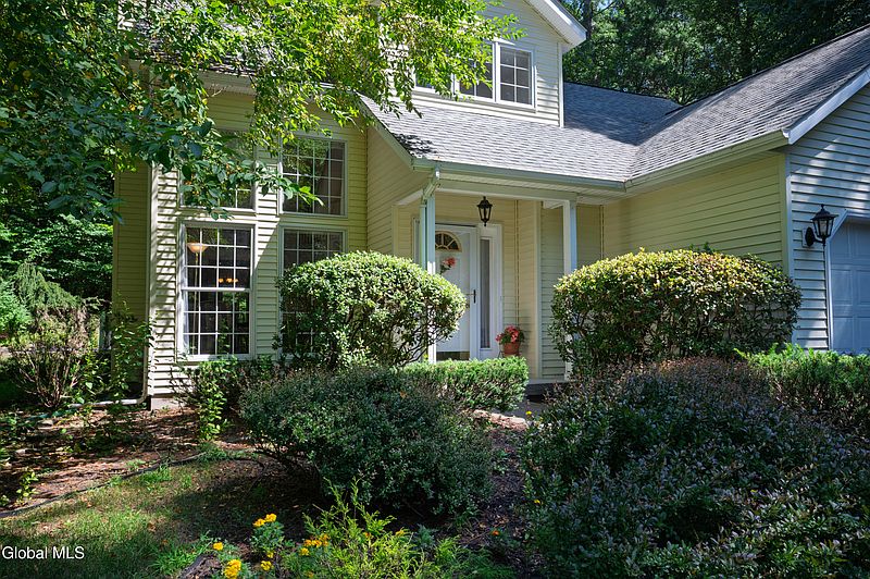 2nd image of 106 Chelsea Drive