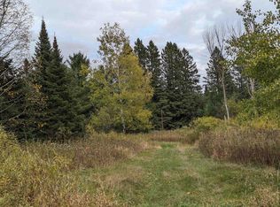 Pikes Peak Rd, Brantwood, WI 54513
