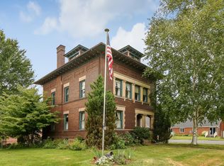 621 Brighton Blvd, Zanesville, OH 43701